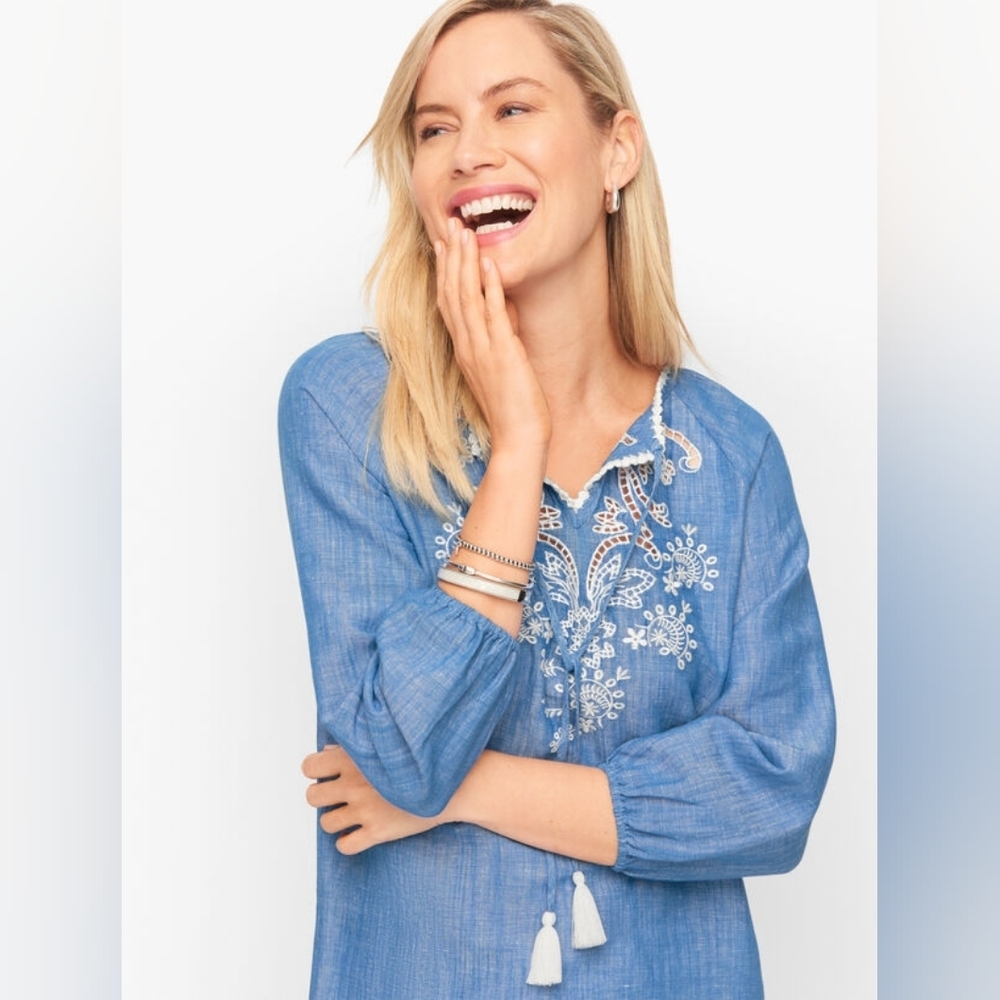 Talbots Embroidered Tassels V-Neck Top Size L Blue Linen Blend 3/4‎ Sleeve Boho